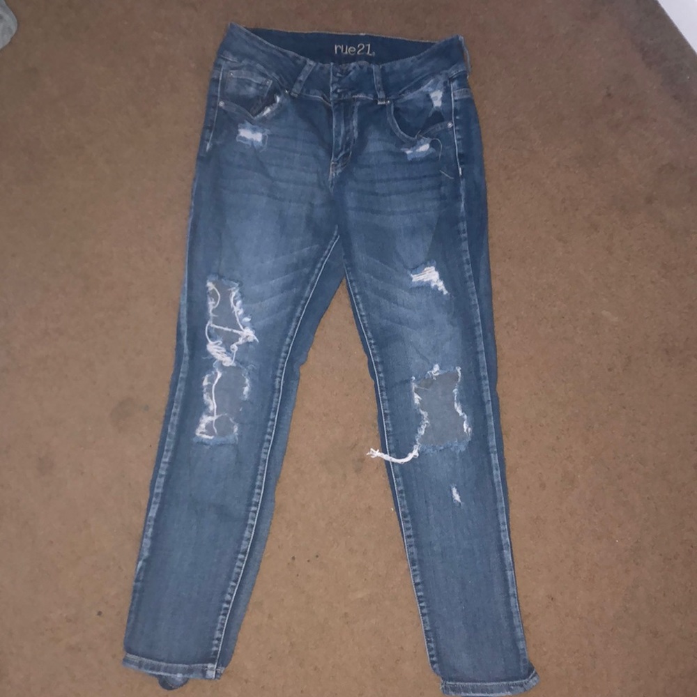 Ripped Skinny Jeans